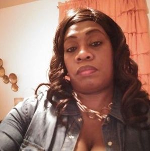 Meet your Posher, Vivian